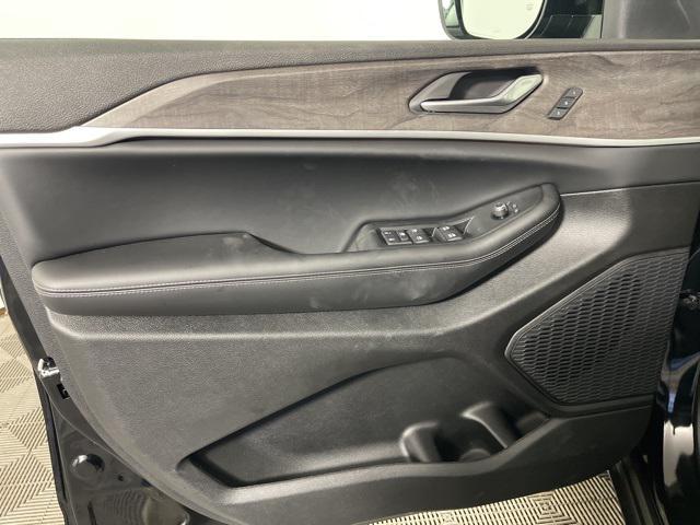 new 2025 Jeep Grand Cherokee car, priced at $47,931