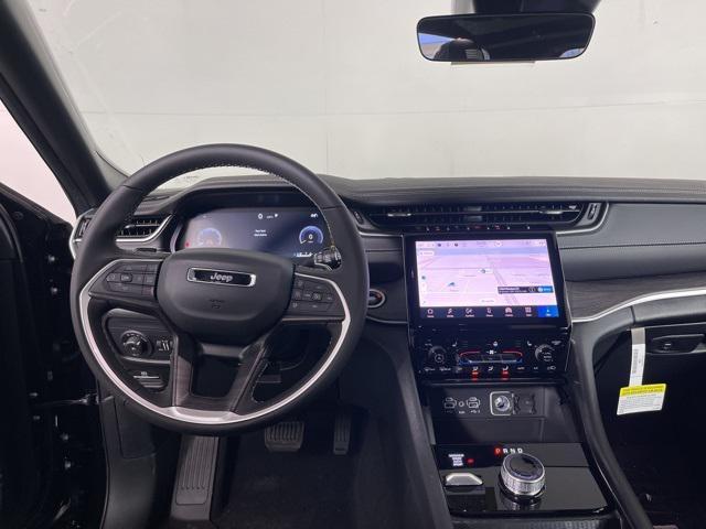new 2025 Jeep Grand Cherokee car, priced at $47,931