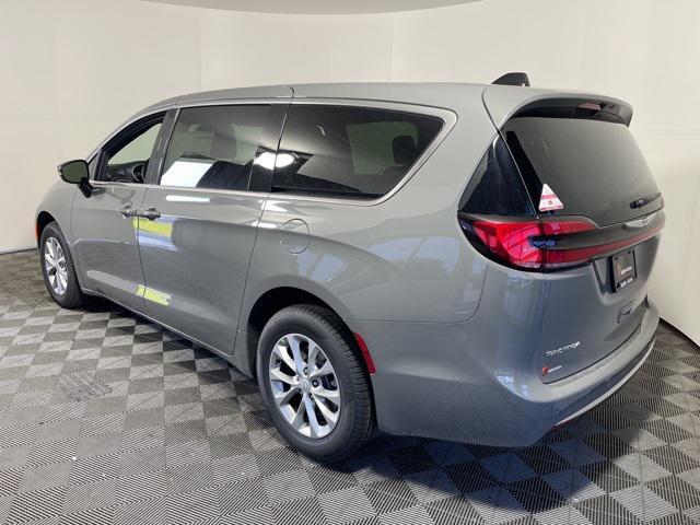 new 2025 Chrysler Pacifica car, priced at $43,995