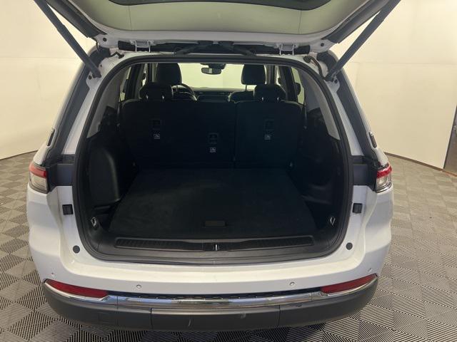 used 2023 Jeep Grand Cherokee car, priced at $33,223