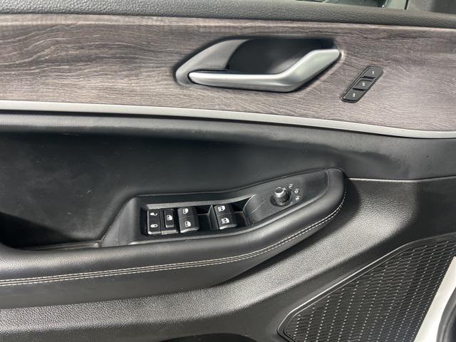 used 2023 Jeep Grand Cherokee car, priced at $33,223