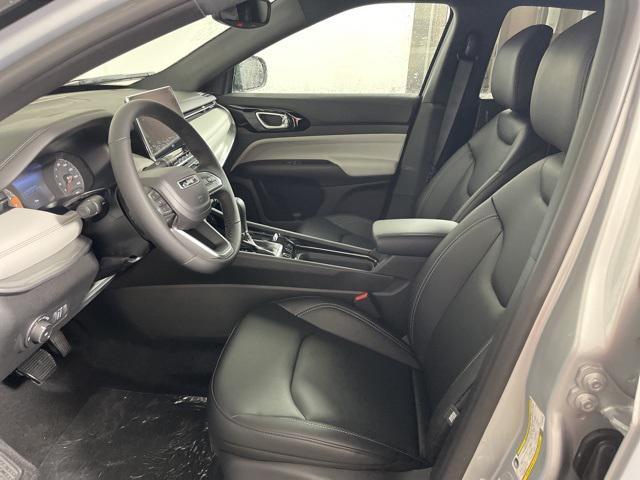 new 2025 Jeep Compass car, priced at $33,995