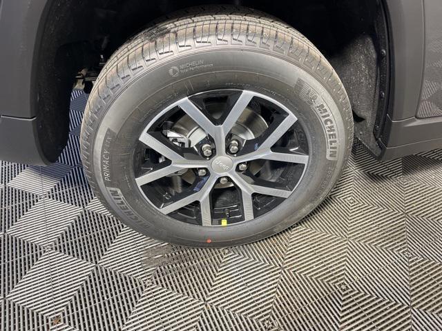 new 2025 Jeep Grand Cherokee car, priced at $43,622