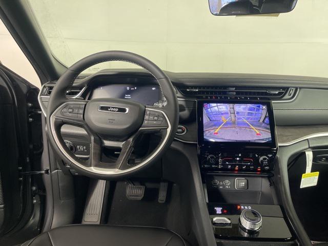 new 2025 Jeep Grand Cherokee car, priced at $43,622