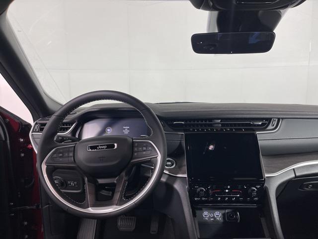 new 2025 Jeep Grand Cherokee car, priced at $45,522