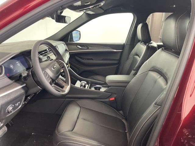 new 2025 Jeep Grand Cherokee car, priced at $45,522