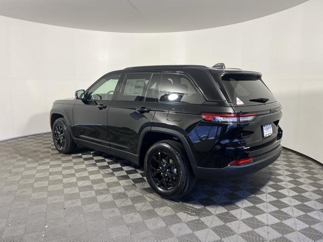new 2025 Jeep Grand Cherokee car, priced at $40,995