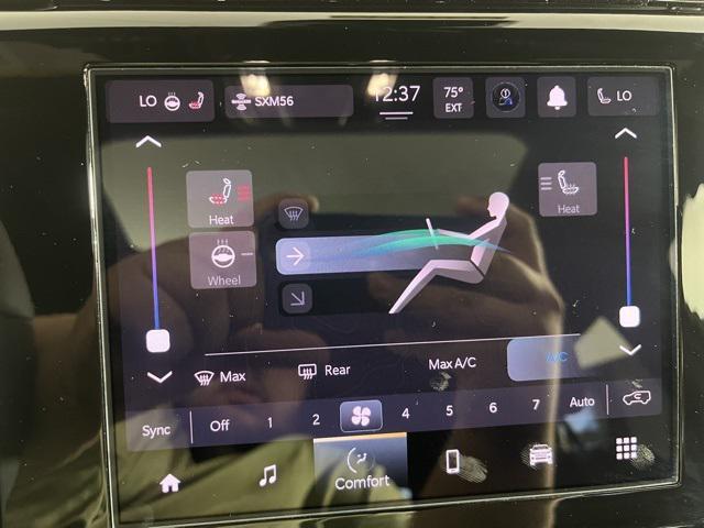 new 2025 Jeep Grand Cherokee car, priced at $40,995