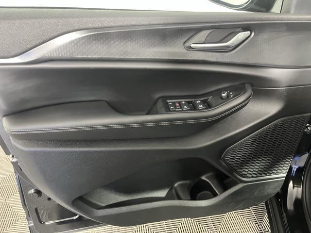 new 2025 Jeep Grand Cherokee car, priced at $40,995