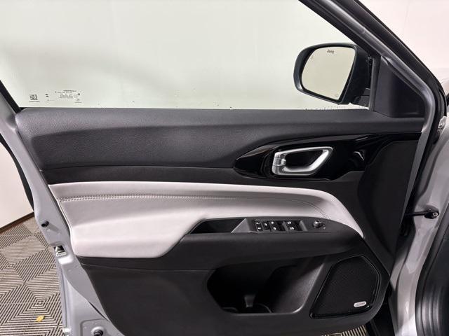new 2025 Jeep Compass car, priced at $32,514