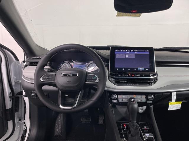 new 2025 Jeep Compass car, priced at $32,995