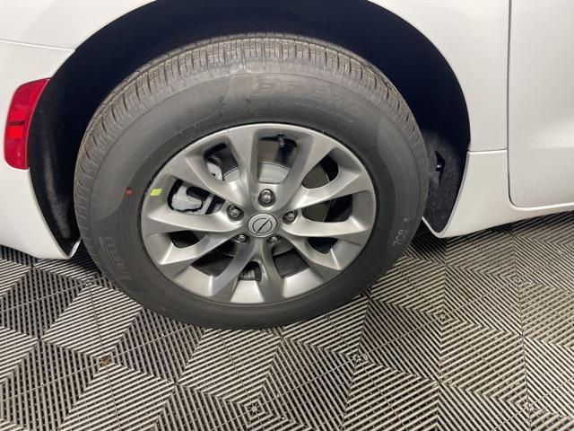 new 2026 Chrysler Pacifica car, priced at $43,115