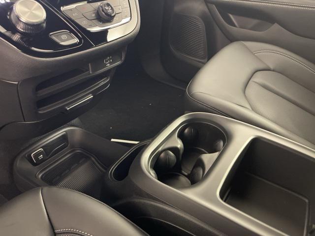 new 2026 Chrysler Pacifica car, priced at $43,115