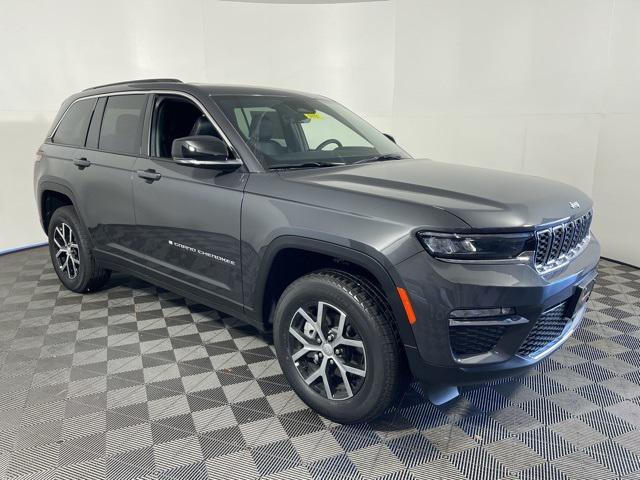 new 2025 Jeep Grand Cherokee car, priced at $37,995