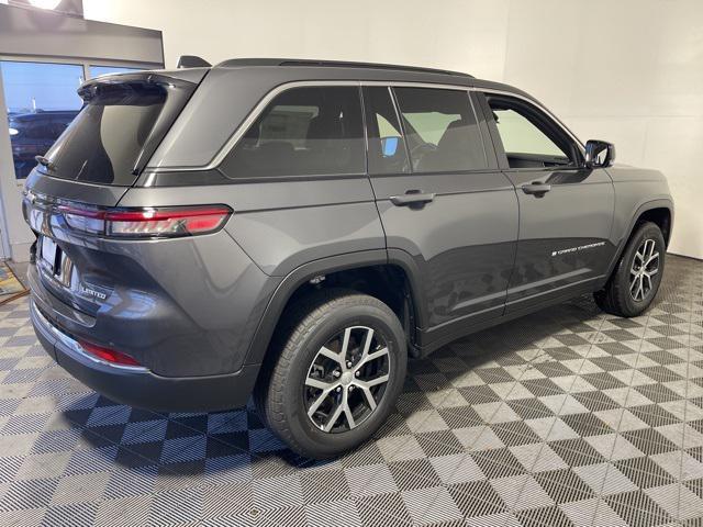 new 2025 Jeep Grand Cherokee car, priced at $37,995