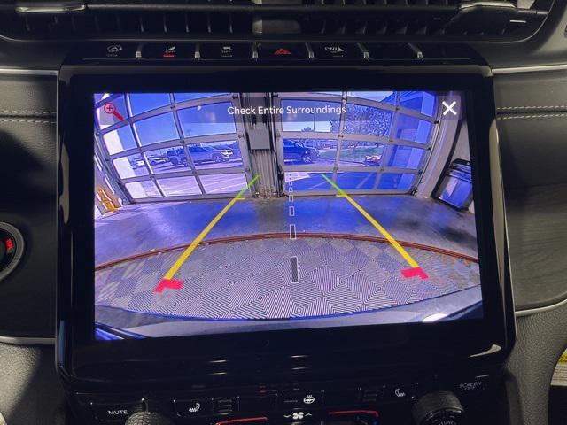 new 2025 Jeep Grand Cherokee car, priced at $37,995