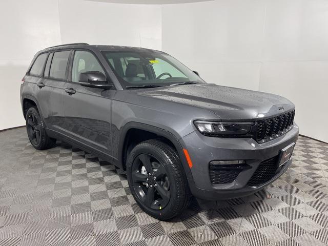 new 2025 Jeep Grand Cherokee car, priced at $45,344