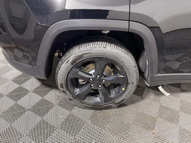 new 2025 Jeep Grand Cherokee car, priced at $43,096