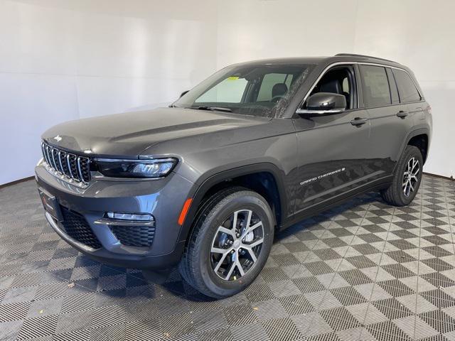 new 2025 Jeep Grand Cherokee car, priced at $44,097