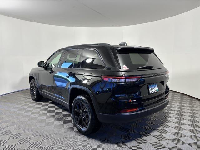 new 2025 Jeep Grand Cherokee car, priced at $40,566