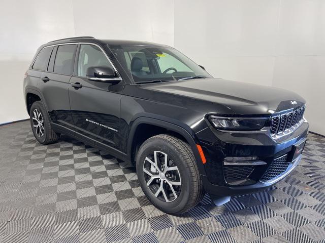 new 2025 Jeep Grand Cherokee car, priced at $44,635