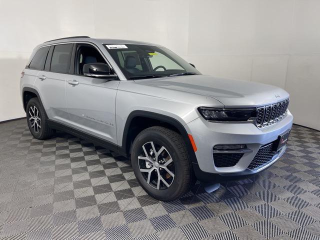 new 2025 Jeep Grand Cherokee car, priced at $40,358