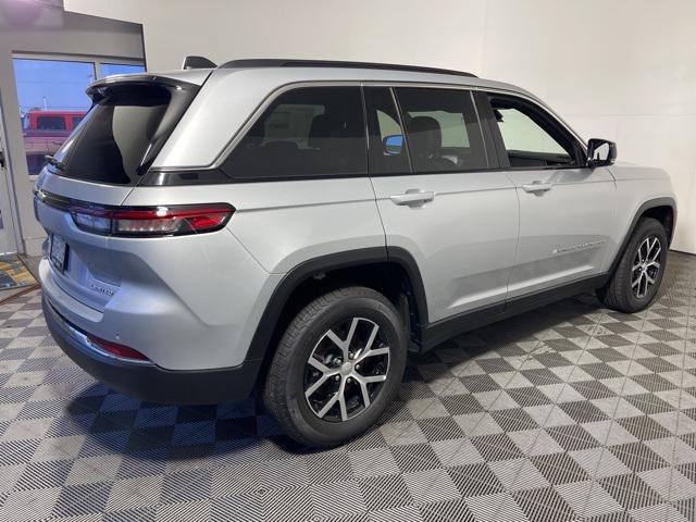 new 2025 Jeep Grand Cherokee car, priced at $40,358