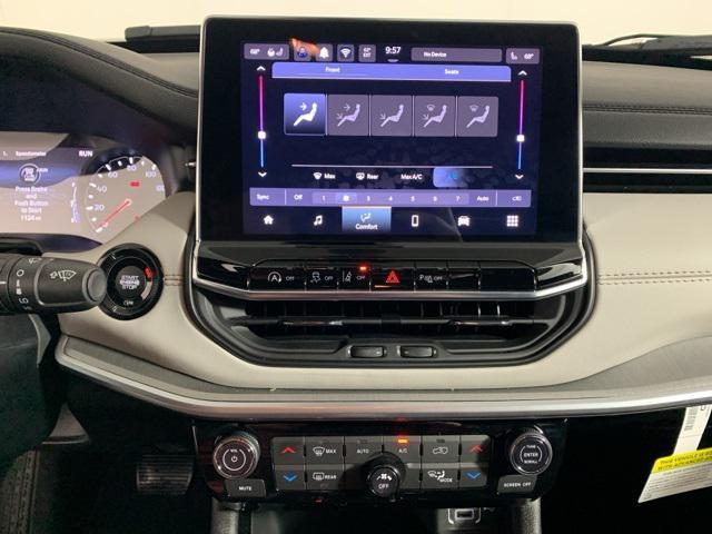 new 2025 Jeep Compass car, priced at $29,750