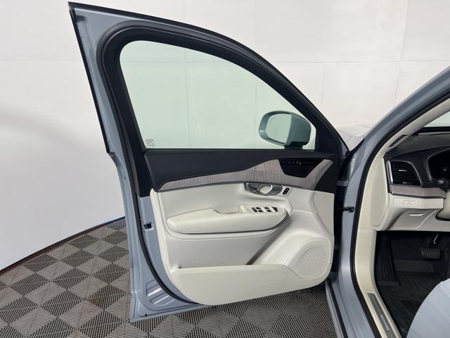 used 2024 Volvo XC90 Recharge Plug-In Hybrid car, priced at $55,999