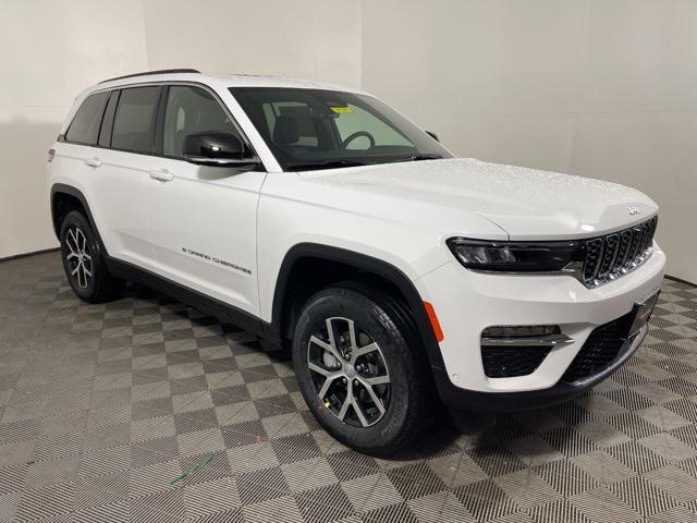 new 2025 Jeep Grand Cherokee car, priced at $49,584