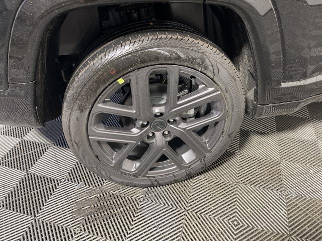 new 2025 Jeep Compass car, priced at $33,495