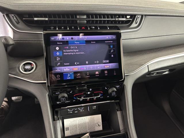 new 2025 Jeep Grand Cherokee car, priced at $46,957