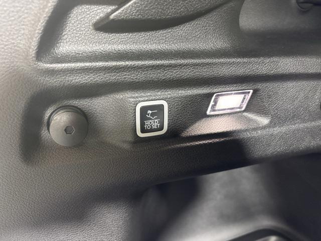 new 2025 Jeep Grand Cherokee car, priced at $46,957