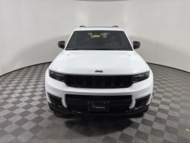 new 2025 Jeep Grand Cherokee car, priced at $46,957