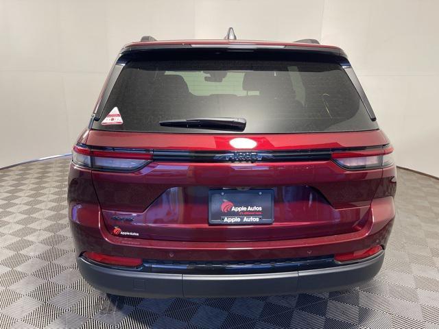 new 2025 Jeep Grand Cherokee car, priced at $39,301