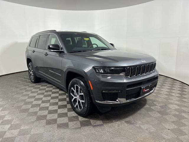 new 2025 Jeep Grand Cherokee car, priced at $43,126