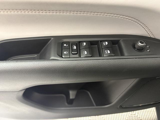 new 2025 Jeep Compass car, priced at $28,599