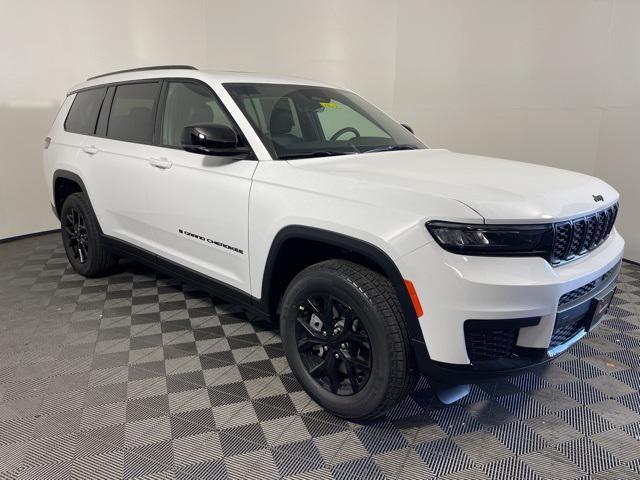 new 2025 Jeep Grand Cherokee car, priced at $43,346