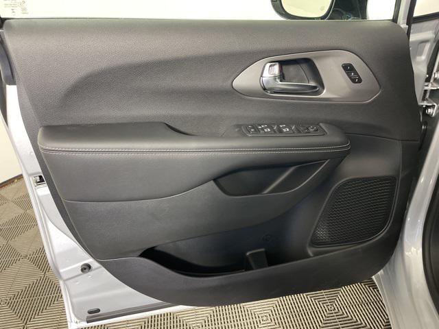 new 2026 Chrysler Pacifica car, priced at $44,299