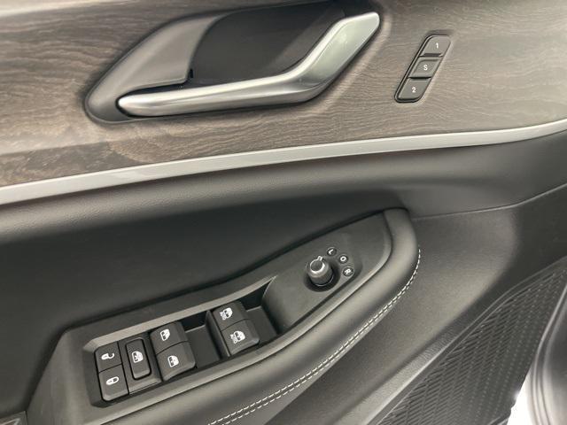 new 2025 Jeep Grand Cherokee car, priced at $45,225