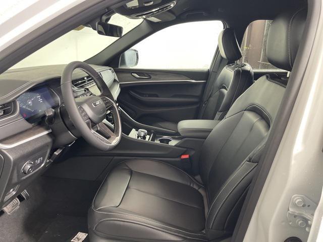 new 2025 Jeep Grand Cherokee car, priced at $45,225