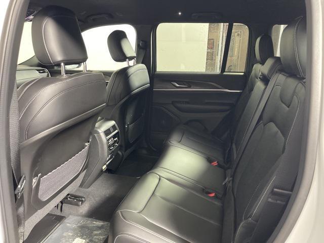 new 2025 Jeep Grand Cherokee car, priced at $45,225