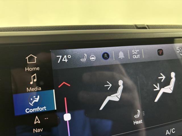 new 2025 Jeep Gladiator car, priced at $48,194