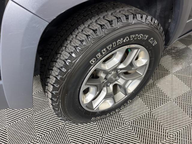 used 2019 Jeep Cherokee car, priced at $16,553