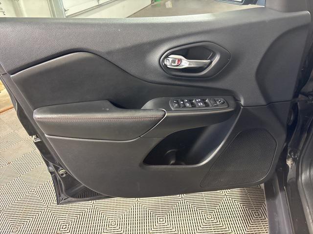 used 2019 Jeep Cherokee car, priced at $16,553