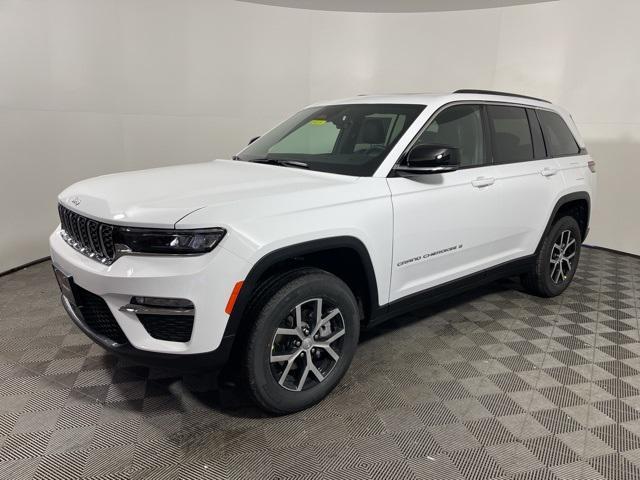 new 2025 Jeep Grand Cherokee car, priced at $51,985