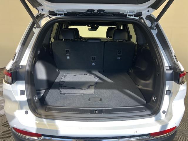 new 2025 Jeep Grand Cherokee car, priced at $40,608