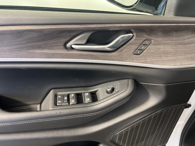 new 2025 Jeep Grand Cherokee car, priced at $40,608