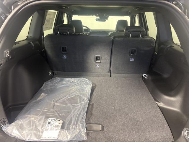 new 2025 Jeep Grand Cherokee car, priced at $49,050