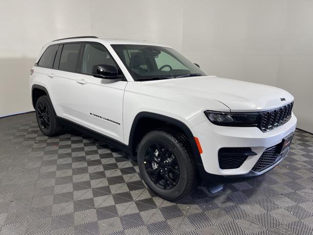 new 2025 Jeep Grand Cherokee car, priced at $42,443